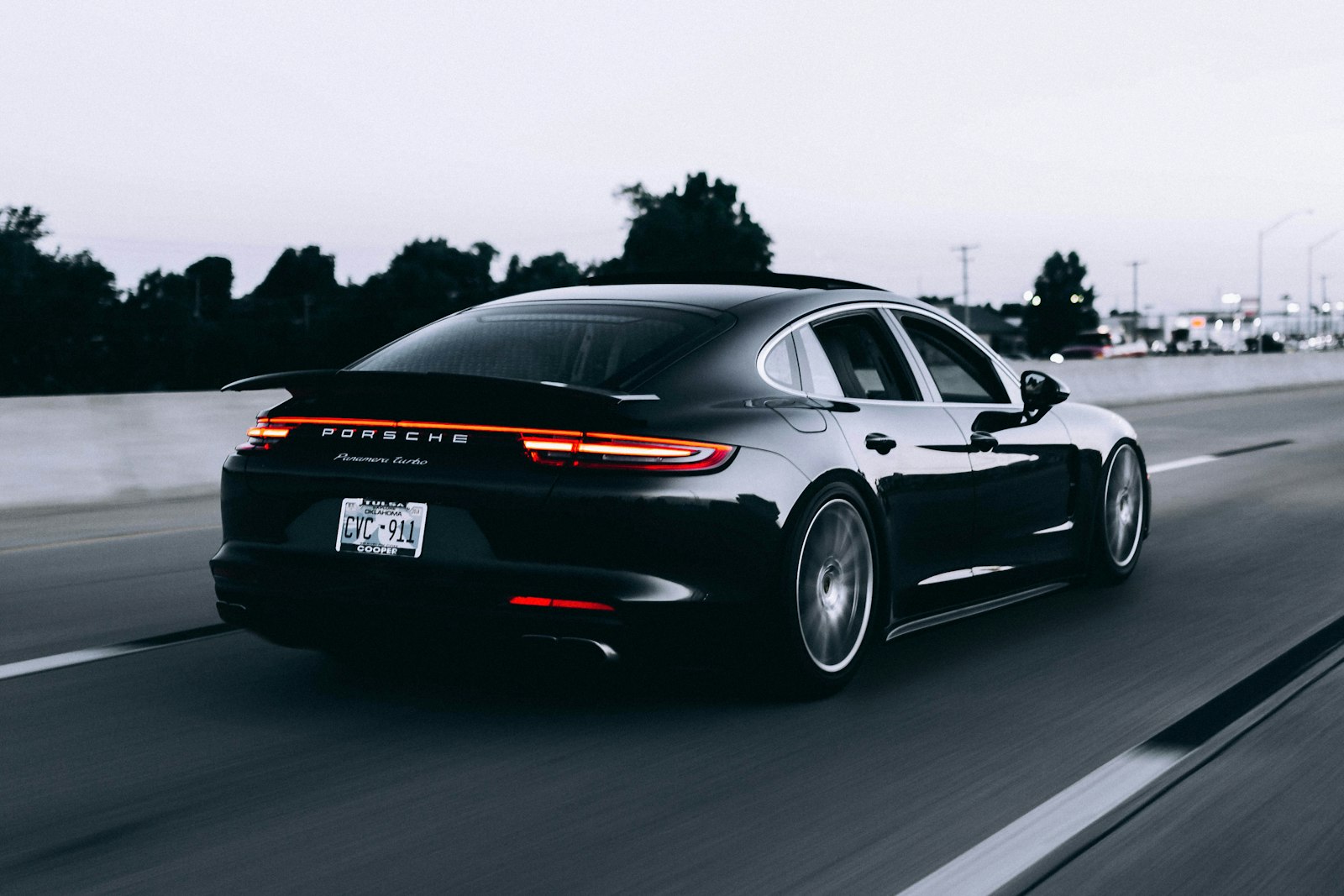 Supercar de nuit